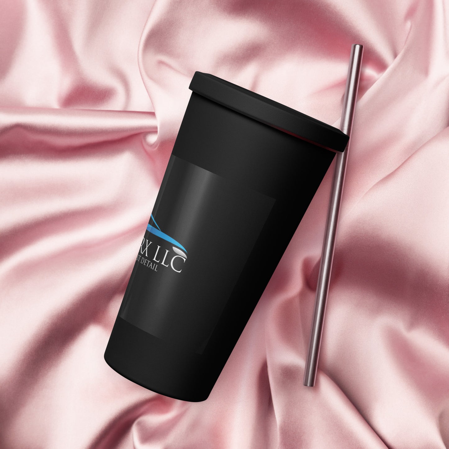 Insulated tumbler with a straw image 3